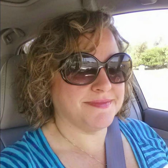 Meet your Posher, Amber - Picture 1 of 1